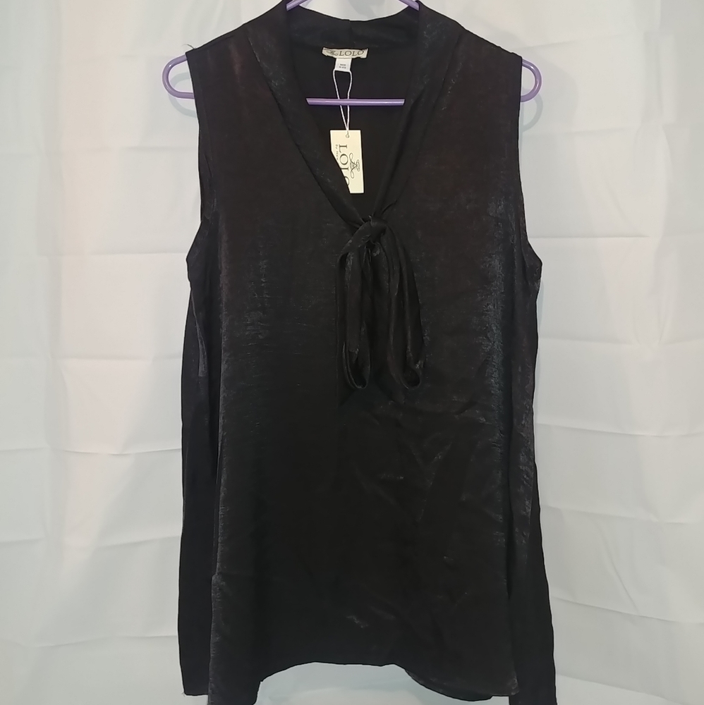 LOLO sleeveless shirt